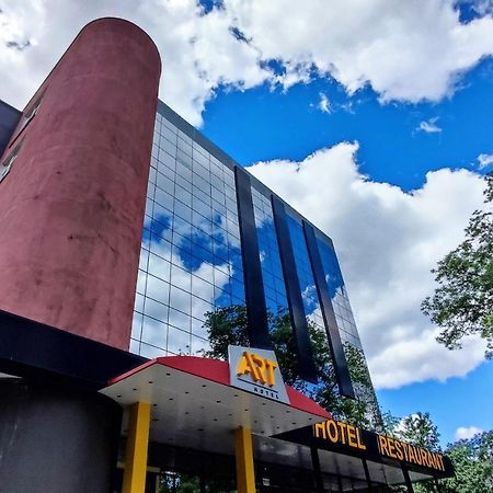Art Hotel Chisinau Luaran gambar