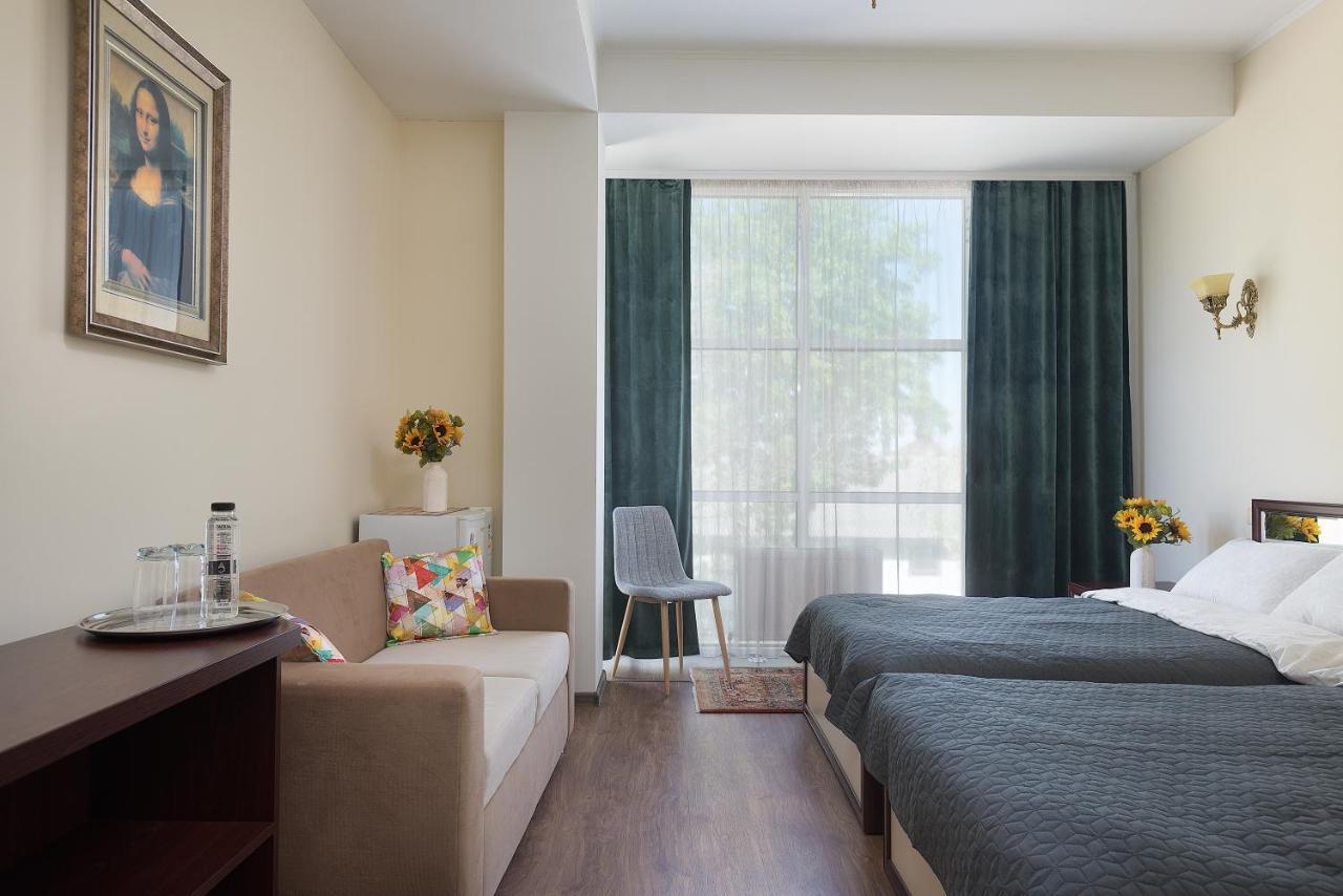 Art Hotel Chisinau Luaran gambar